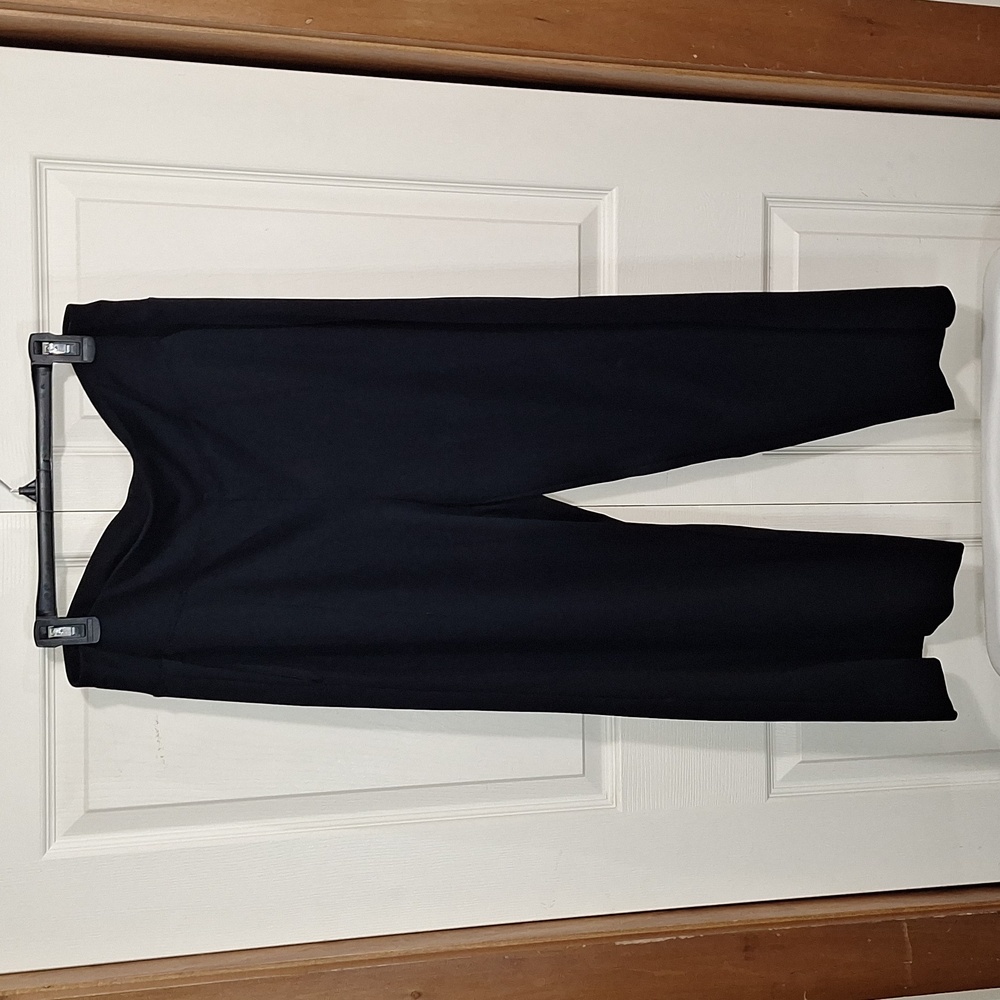 Athleta yoga workout pants - relaxed ankle wide leg - L - black